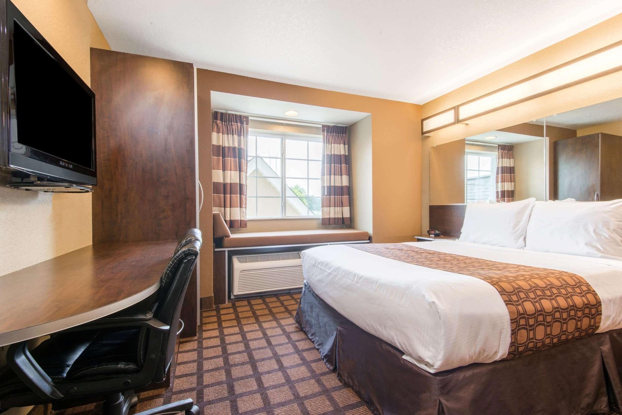 Microtel Inn And Suites Монтгомери Экстерьер фото