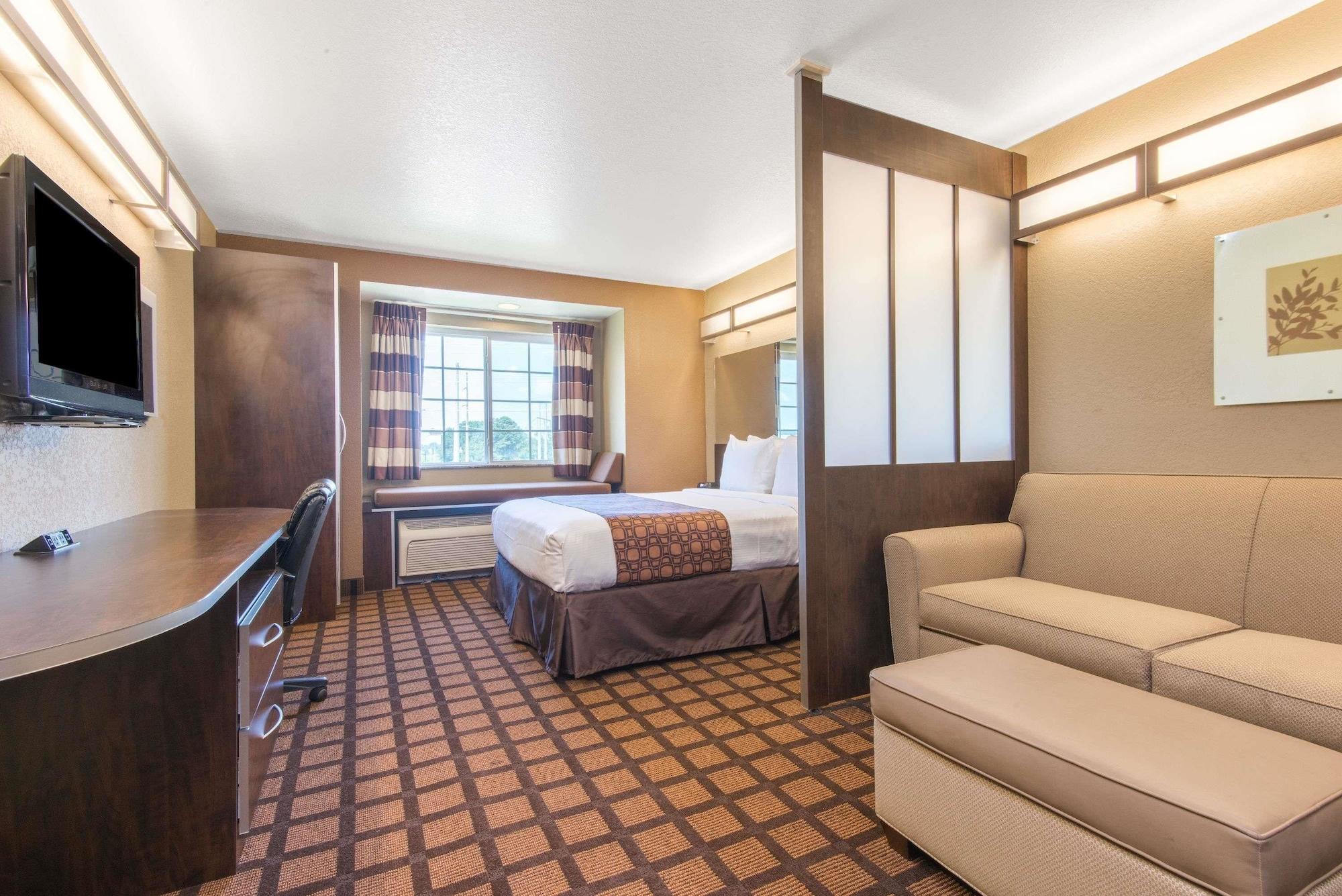 Microtel Inn And Suites Монтгомери Экстерьер фото