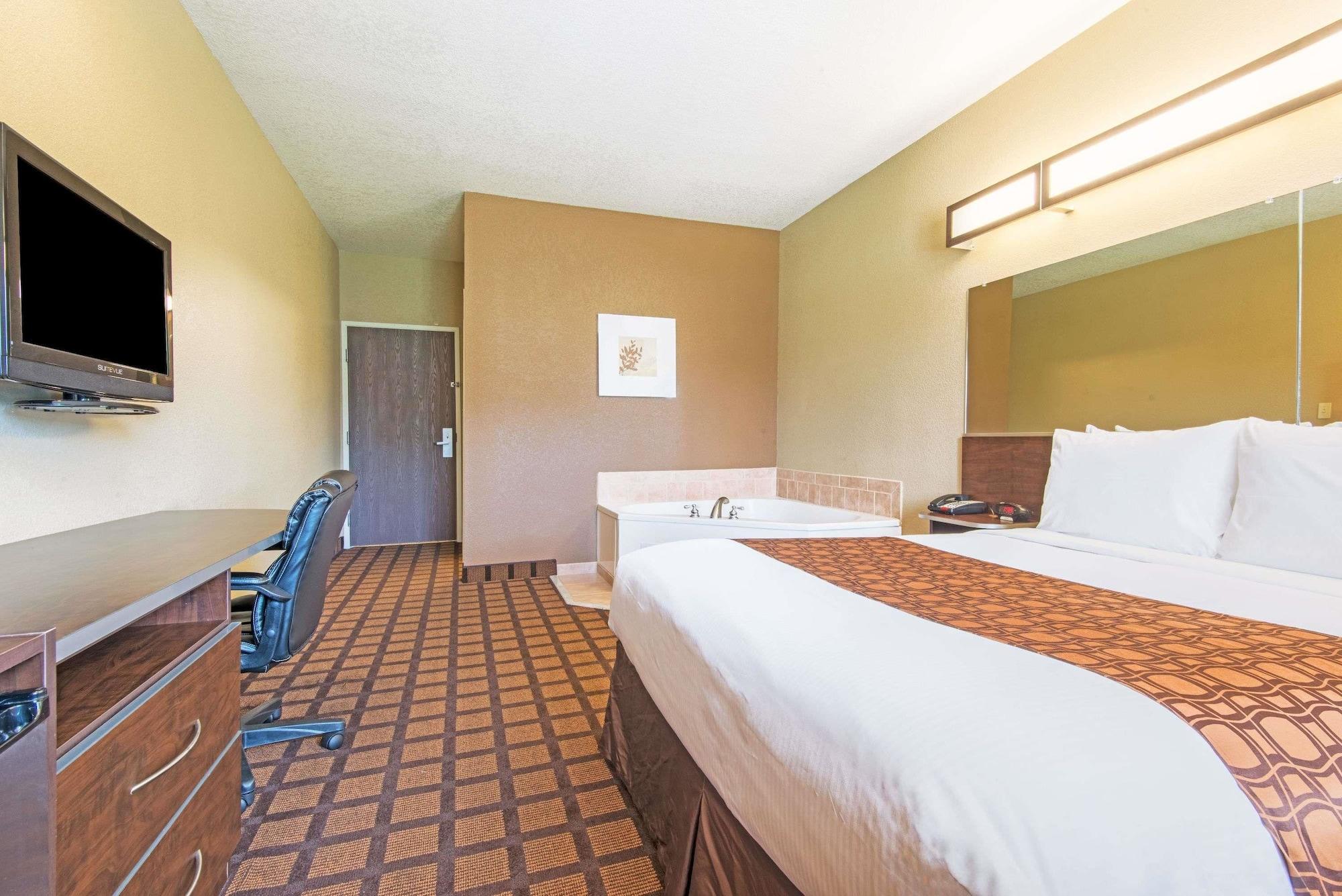 Microtel Inn And Suites Монтгомери Экстерьер фото