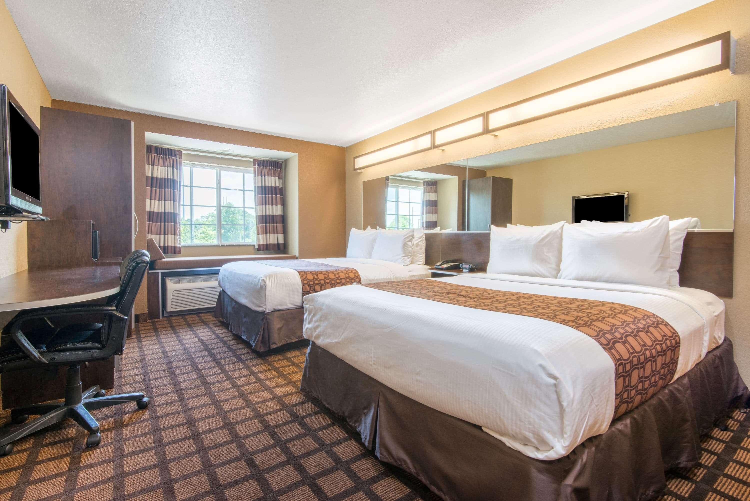 Microtel Inn And Suites Монтгомери Экстерьер фото